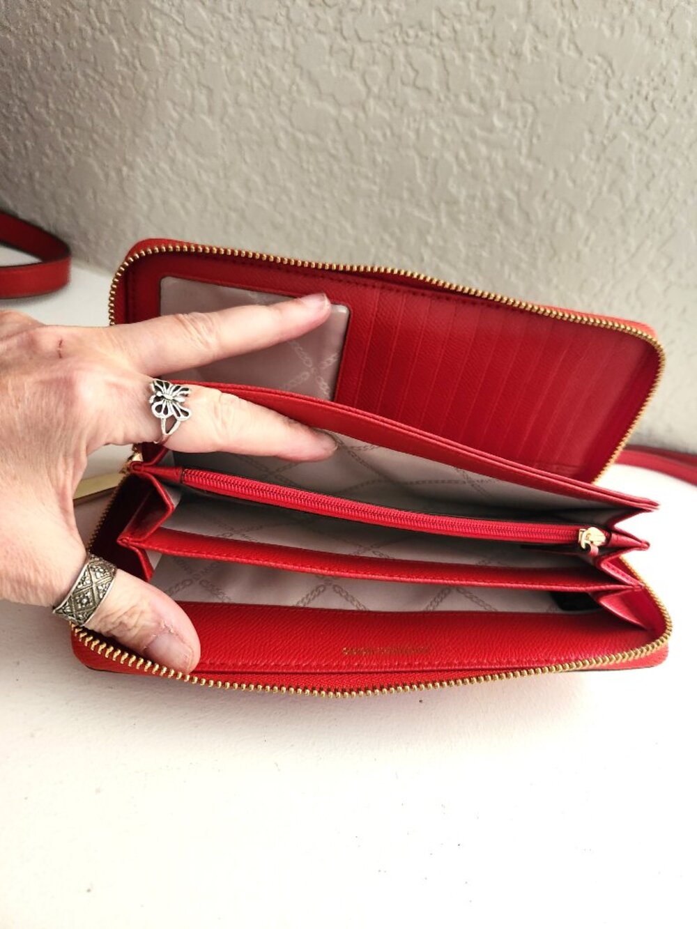Like New Michael Kors Sylvia Red Leather Shoulder Bag & Wallet - Picture 16 of 16